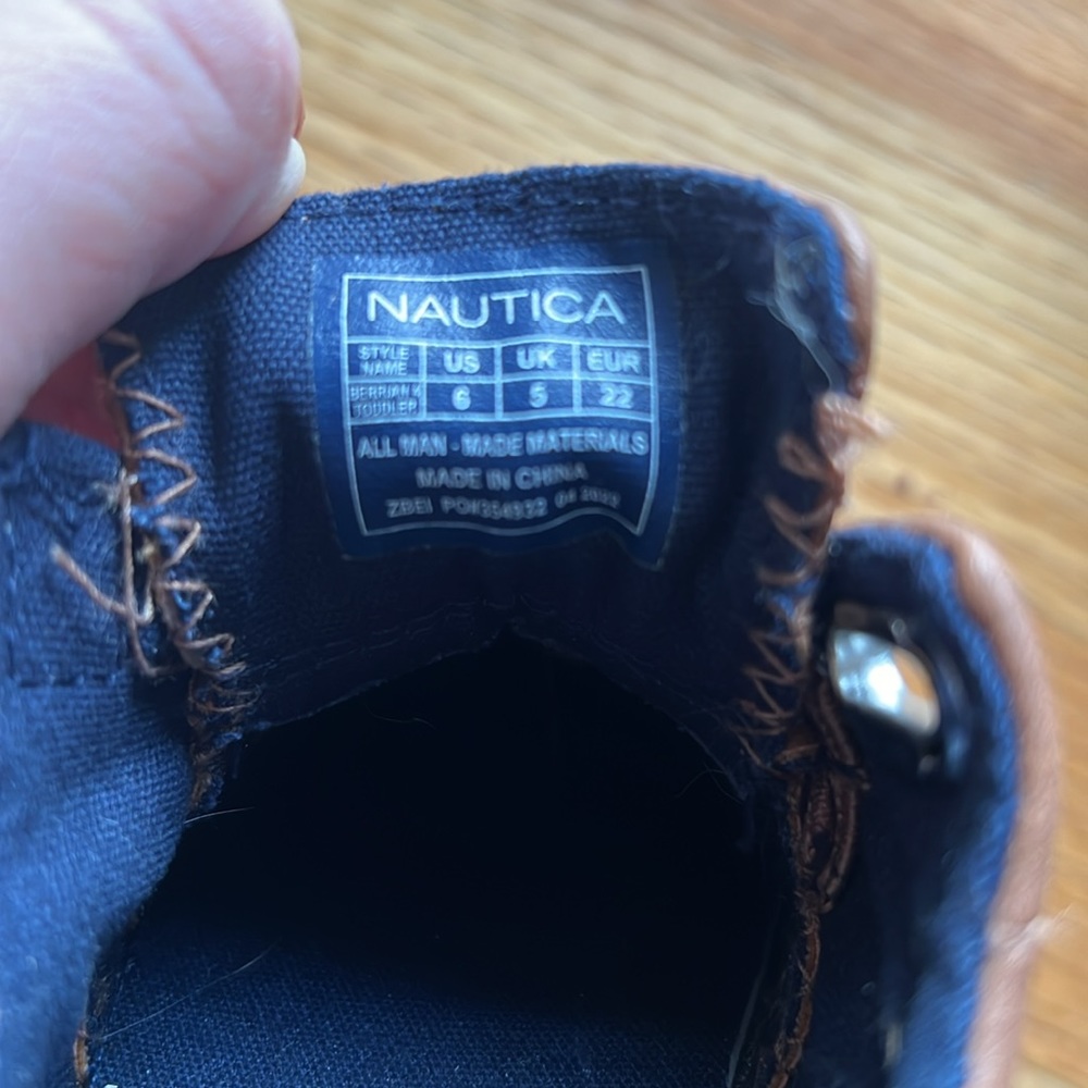 Nautica Sneakers - Picture 4 of 4